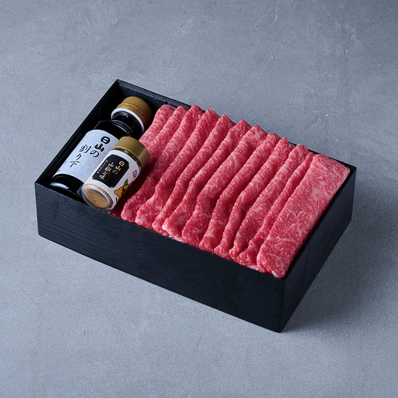 すき焼用:国産黒毛和牛(サーロイン)日山の割り下、山椒七味付き【折詰】600g