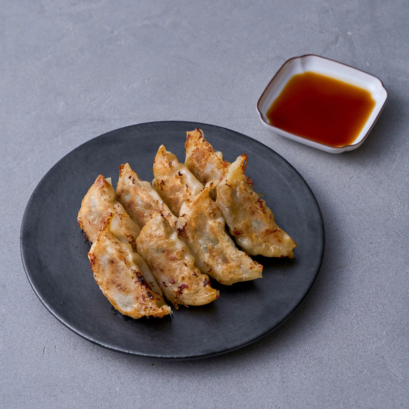 日山の餃子 1,500g(50個入り)盛り付けイメージ