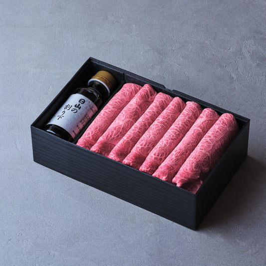 すき焼用:国産黒毛和牛(肩)割り下付き【折詰】600g