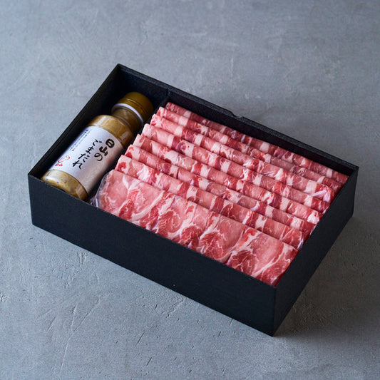 しゃぶしゃぶ用：国産豚（肩ロース）日山のごまだれ付き【折詰】600g